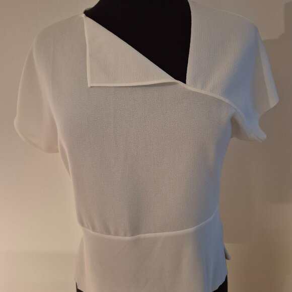 Zara Short Sleeve Top - Picture 2 of 3